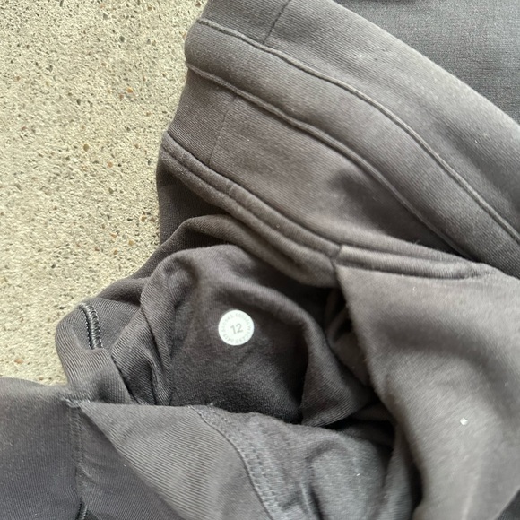 Lululemon Ready To Fleece Jogger in Graphite Grey Size 12 Athleisure Jogger - Picture 8 of 8
